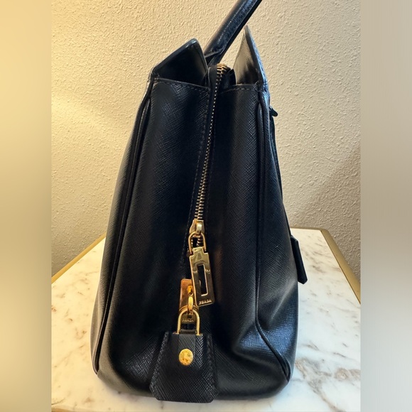 Prada Large Saffiano Lux Galleria Double Zip Tote Bag - Picture 3 of 4